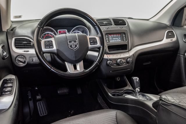 Used 2020 Dodge Journey SE w/ SE Popular Equipment Group FWD image 7