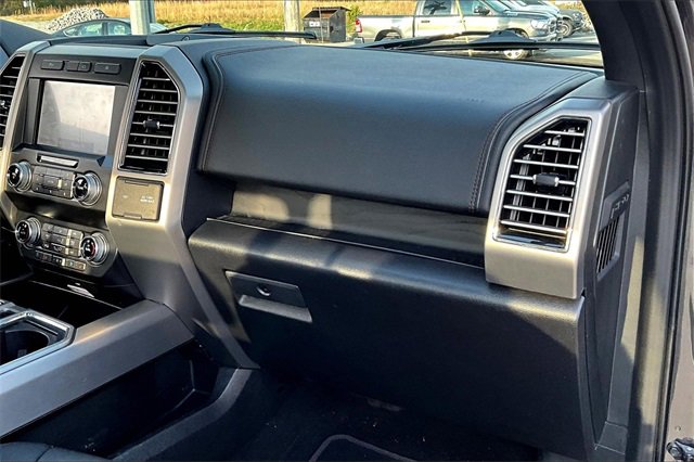 Used 2019 Ford F150 Platinum w/ Equipment Group 701A Luxury image 16