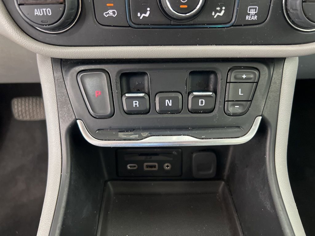 Used 2018 GMC Terrain SLT w/ Preferred Package FWD image 14