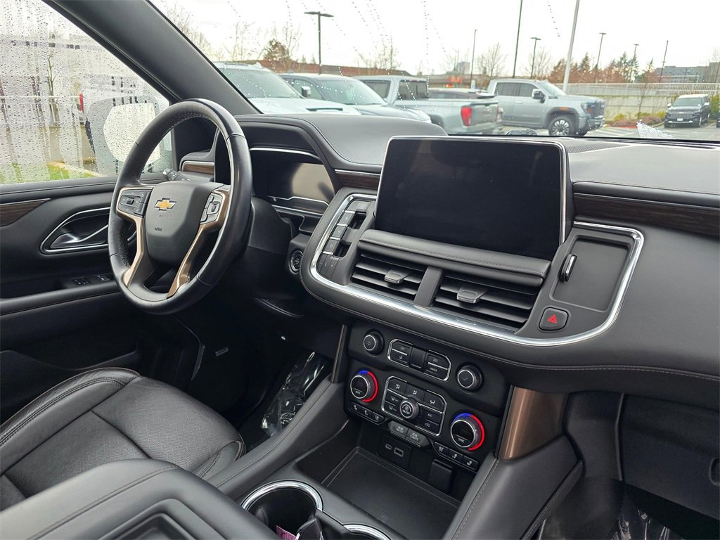 Used 2022 Chevrolet Suburban High Country image 12