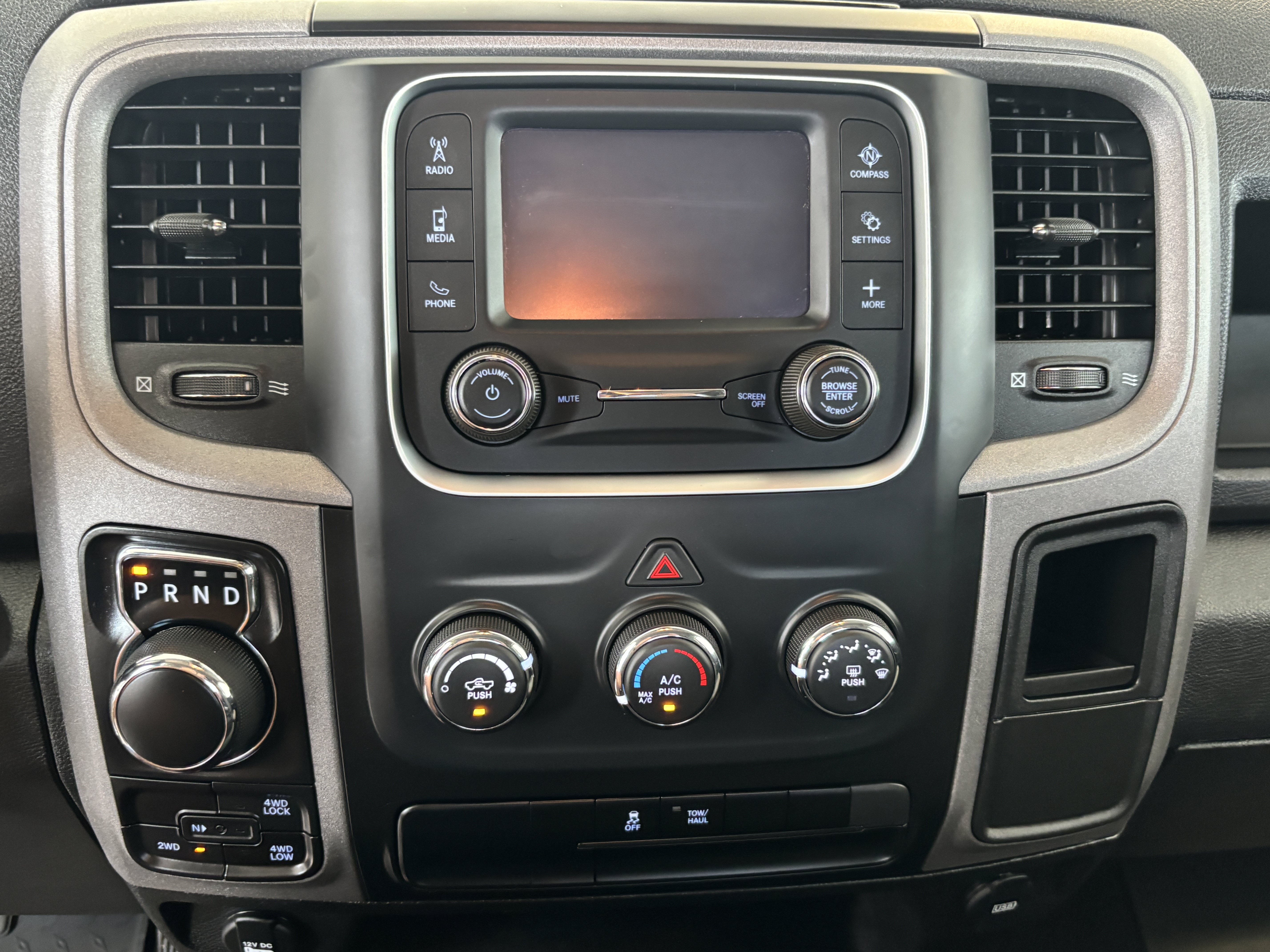 Used 2024 RAM 1500 Tradesman w/ Chrome Plus Package AWD/4WD image 14