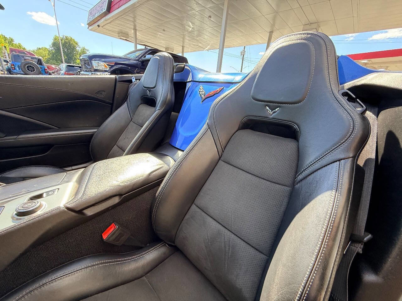 Used 2015 Chevrolet Corvette Stingray Convertible w/ 2LT Preferred Equipment Group RWD image 36