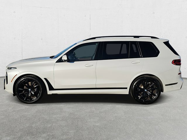 Used 2025 BMW X7 xDrive40i w/ M Sport Package image 8