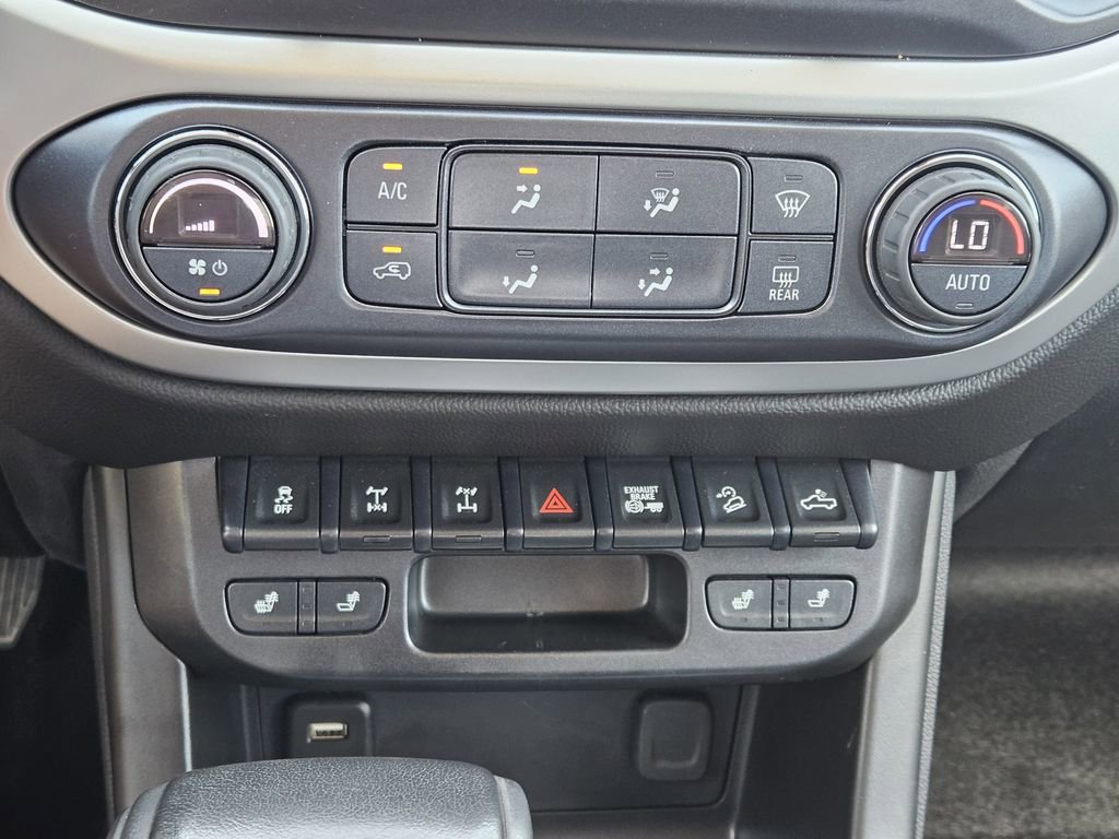 Used 2018 Chevrolet Colorado ZR2 AWD/4WD image 23