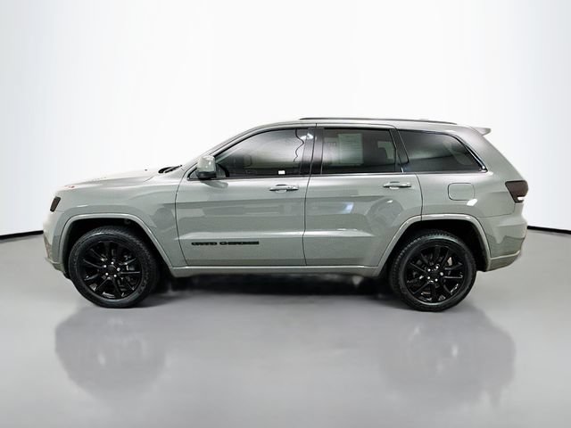 Used 2021 Jeep Grand Cherokee Laredo X AWD/4WD image 4