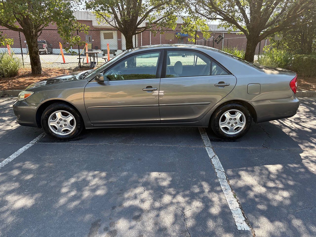 Used 2002 Toyota Camry LE FWD image 3