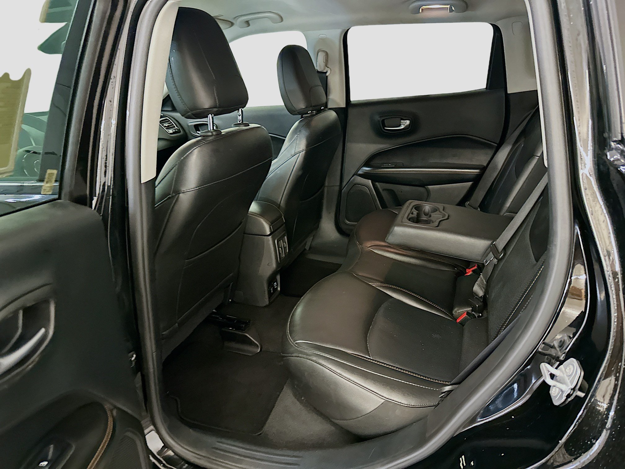 Used 2019 Jeep Compass Limited AWD/4WD image 29