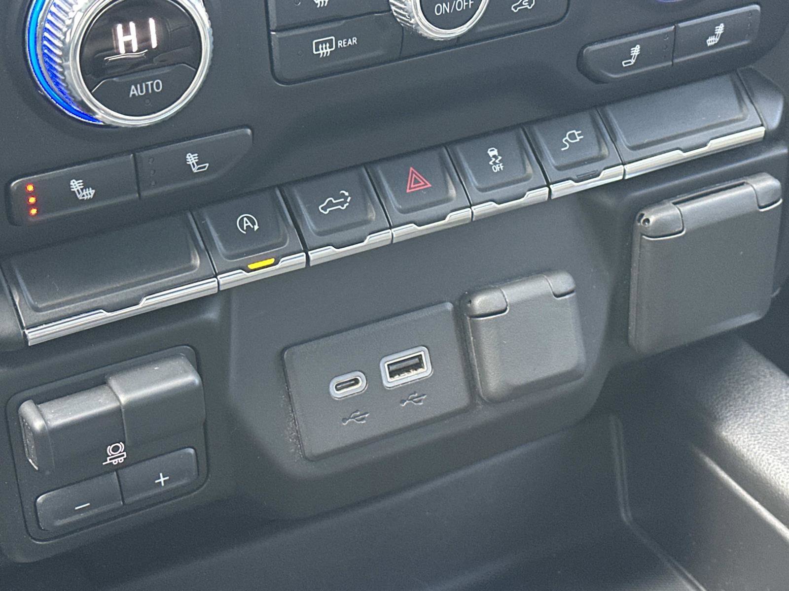 Used 2020 GMC Sierra 1500 Elevation w/ Elevation Value Package image 30