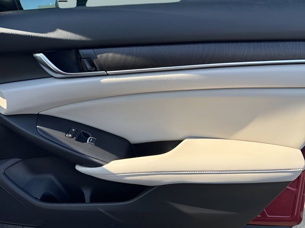 Used 2019 Honda Accord Touring image 46