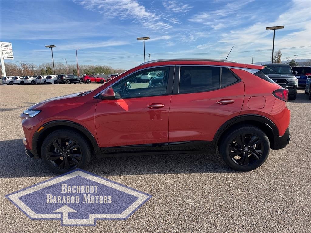 Used 2024 Buick Encore GX Sport Touring image 2