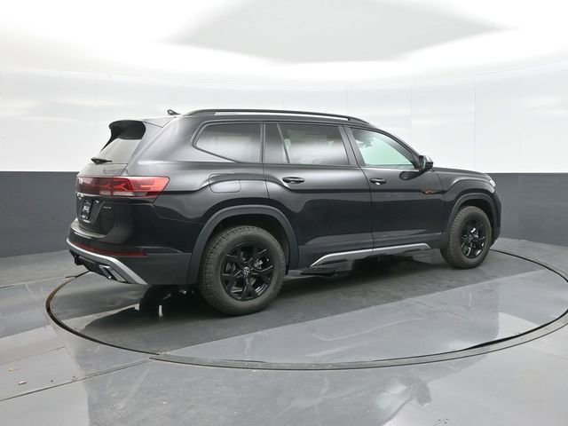 New 2026 Volkswagen Atlas Peak Edition image 7