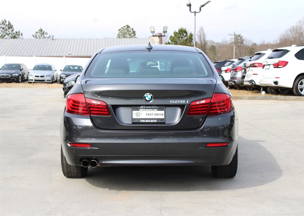 Used 2015 BMW 528i Sedan image 6