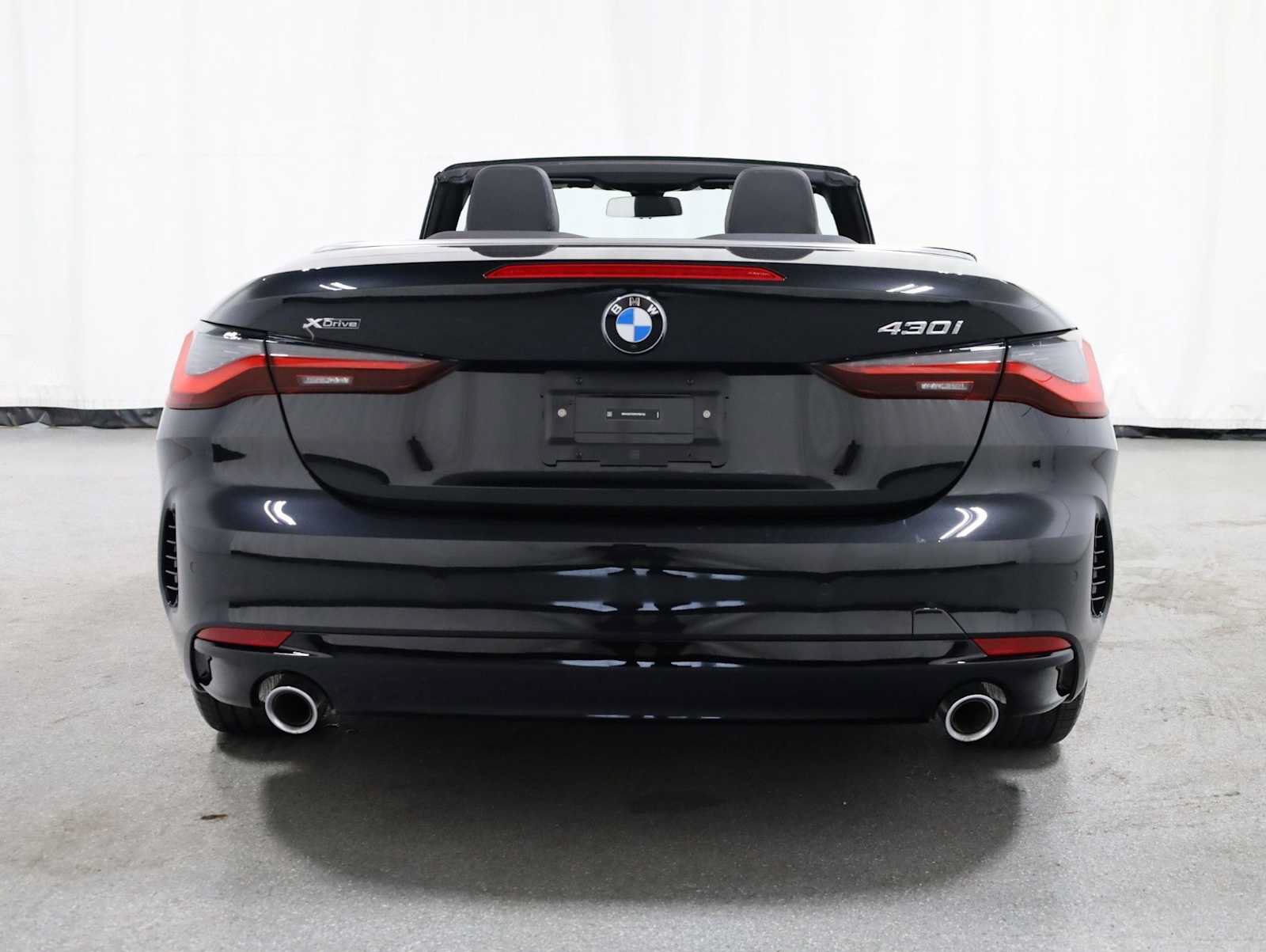 Used 2024 BMW 430i xDrive Convertible w/ Premium Package AWD/4WD image 7