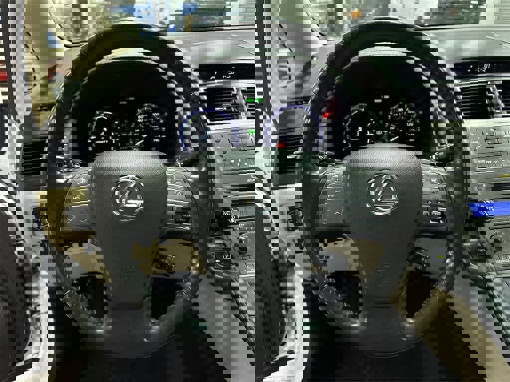 Used 2010 Lexus HS 250h image 18