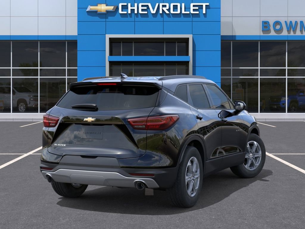 New 2026 Chevrolet Blazer LT FWD image 4