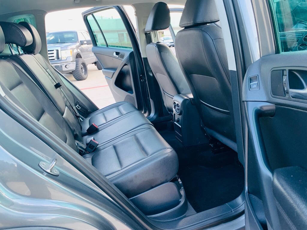Used 2012 Volkswagen Tiguan SE FWD image 20