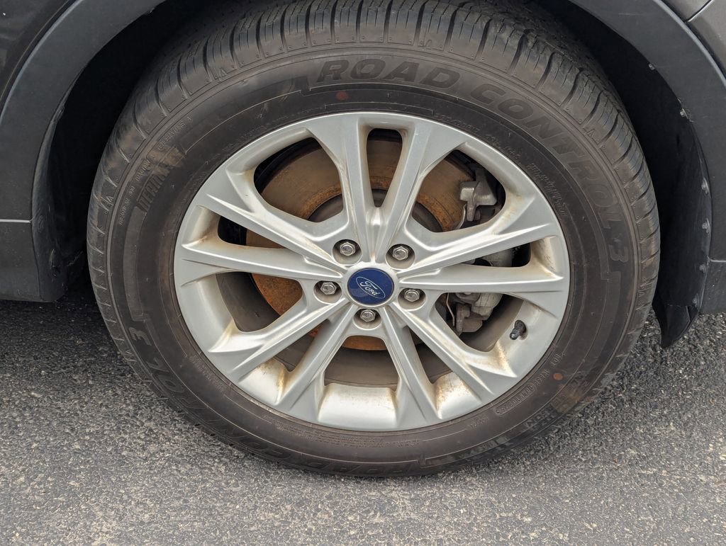 Used 2017 Ford Escape SE AWD/4WD image 9