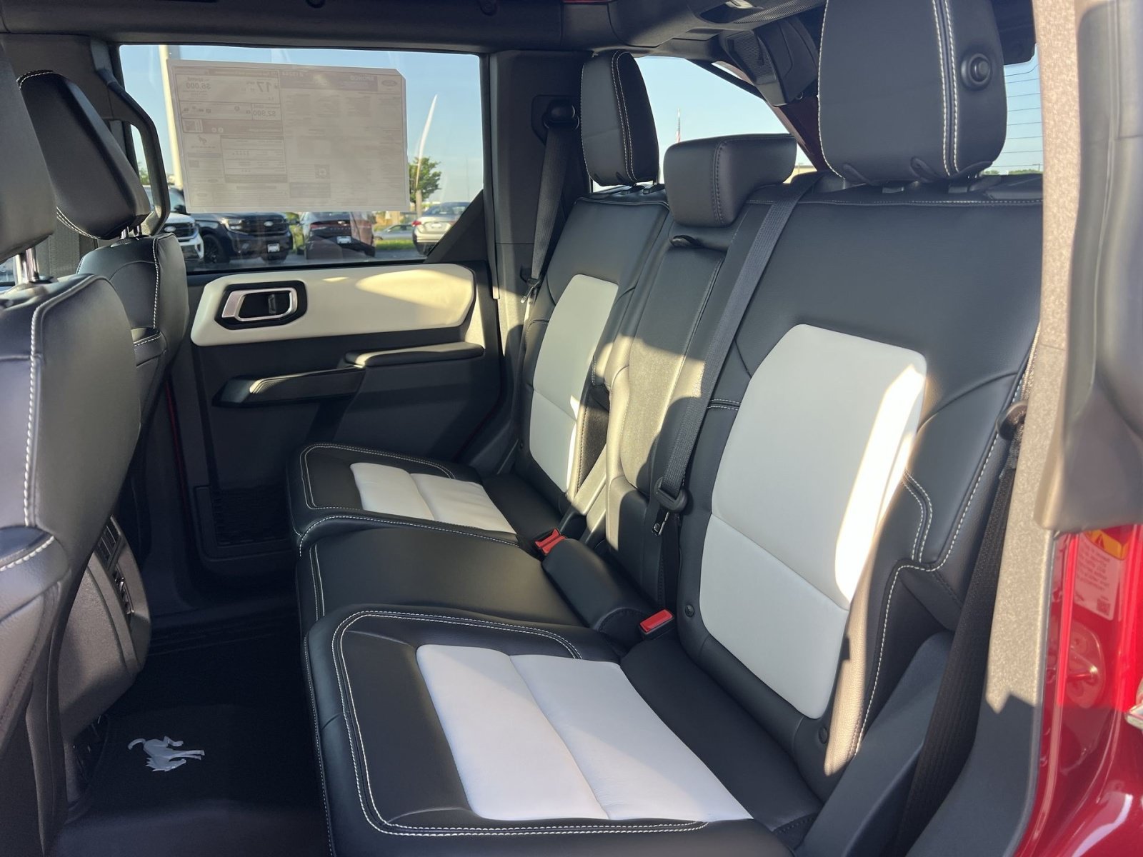 New 2026 Ford Bronco Outer Banks w/ Sasquatch Package AWD/4WD image 24