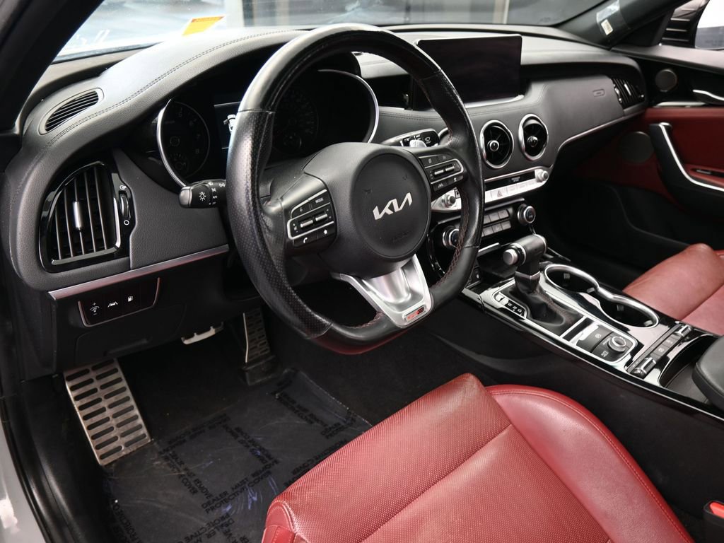 Used 2022 Kia Stinger GT-Line w/ Sun & Sound Package image 10