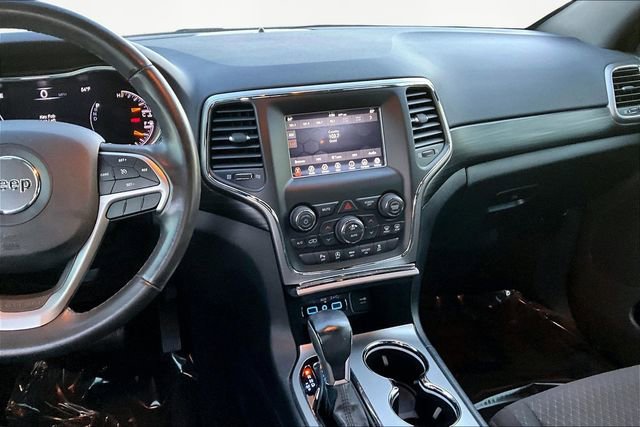 Used 2020 Jeep Grand Cherokee Laredo image 9