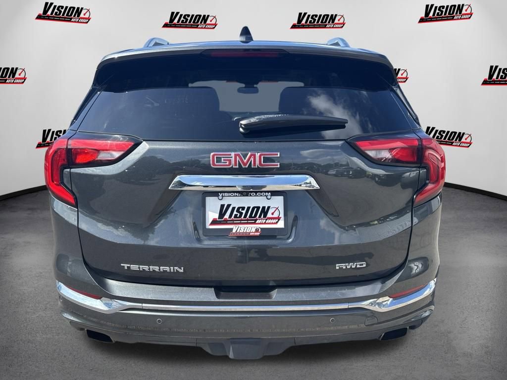 Used 2020 GMC Terrain Denali w/ Denali Premium Package AWD/4WD image 8