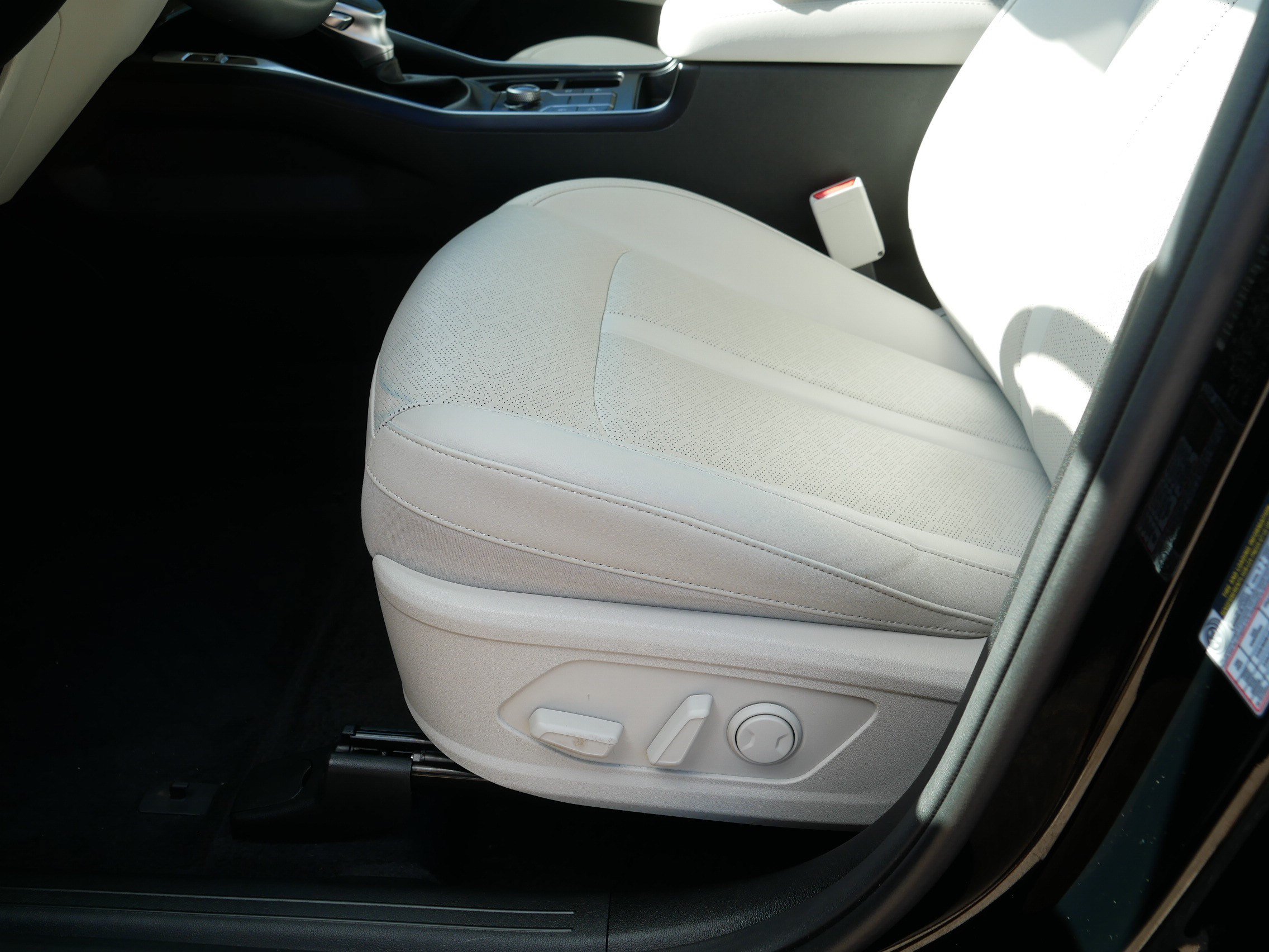 Certified 2023 Kia Sorento S w/ Panoramic Sunroof Package AWD/4WD image 20