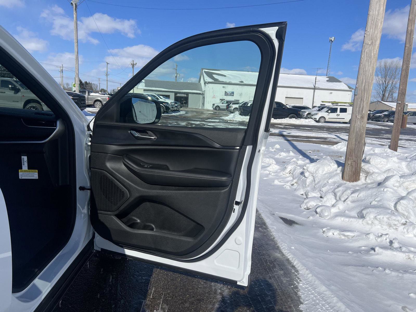 New 2026 Jeep Grand Cherokee L Laredo image 36