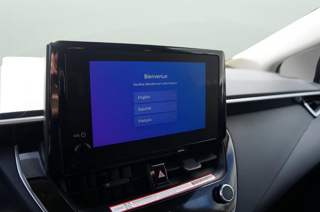 Used 2025 Toyota Corolla LE image 22