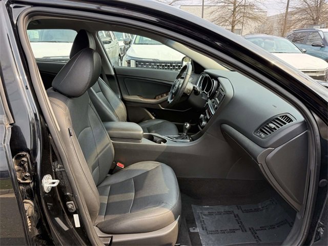 Used 2015 Kia Optima EX image 10