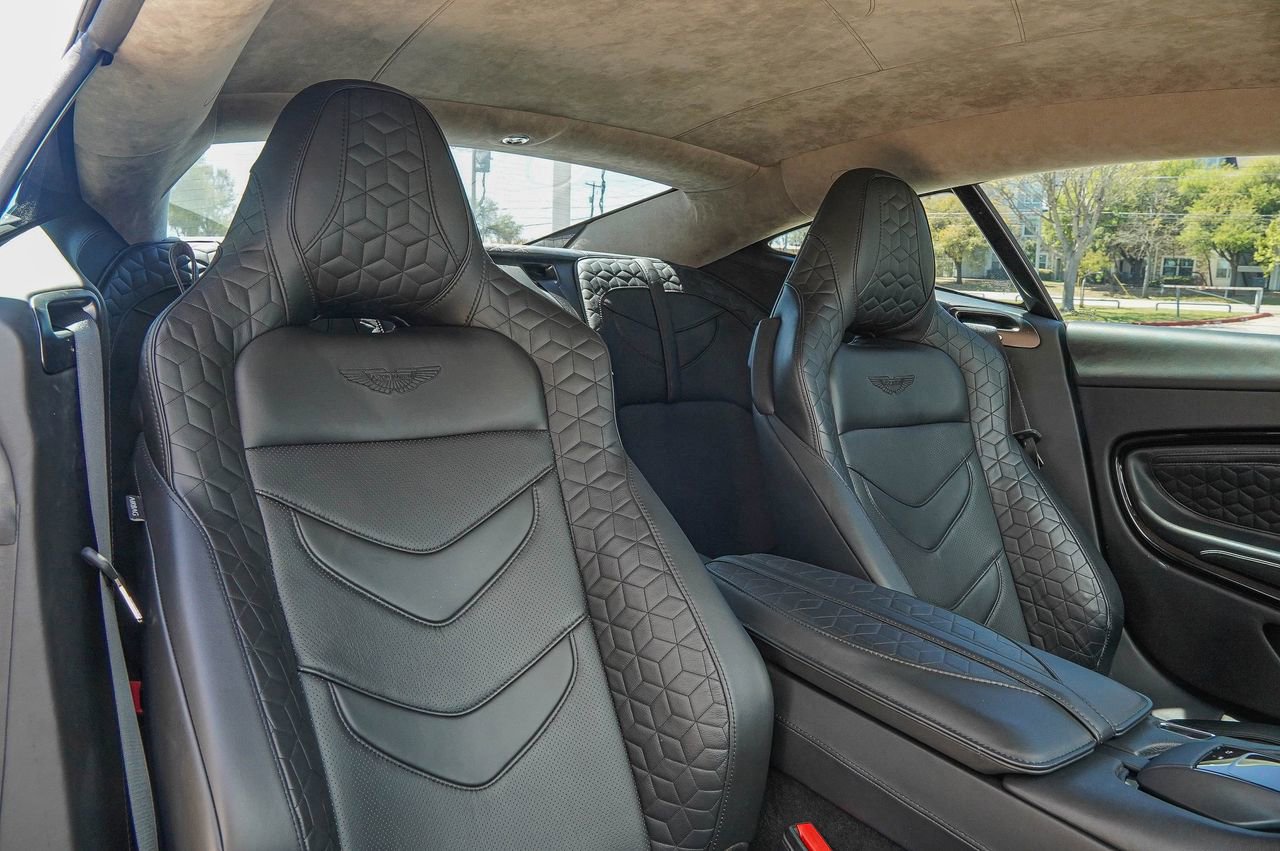 Used 2019 Aston Martin DBS Superleggera image 40