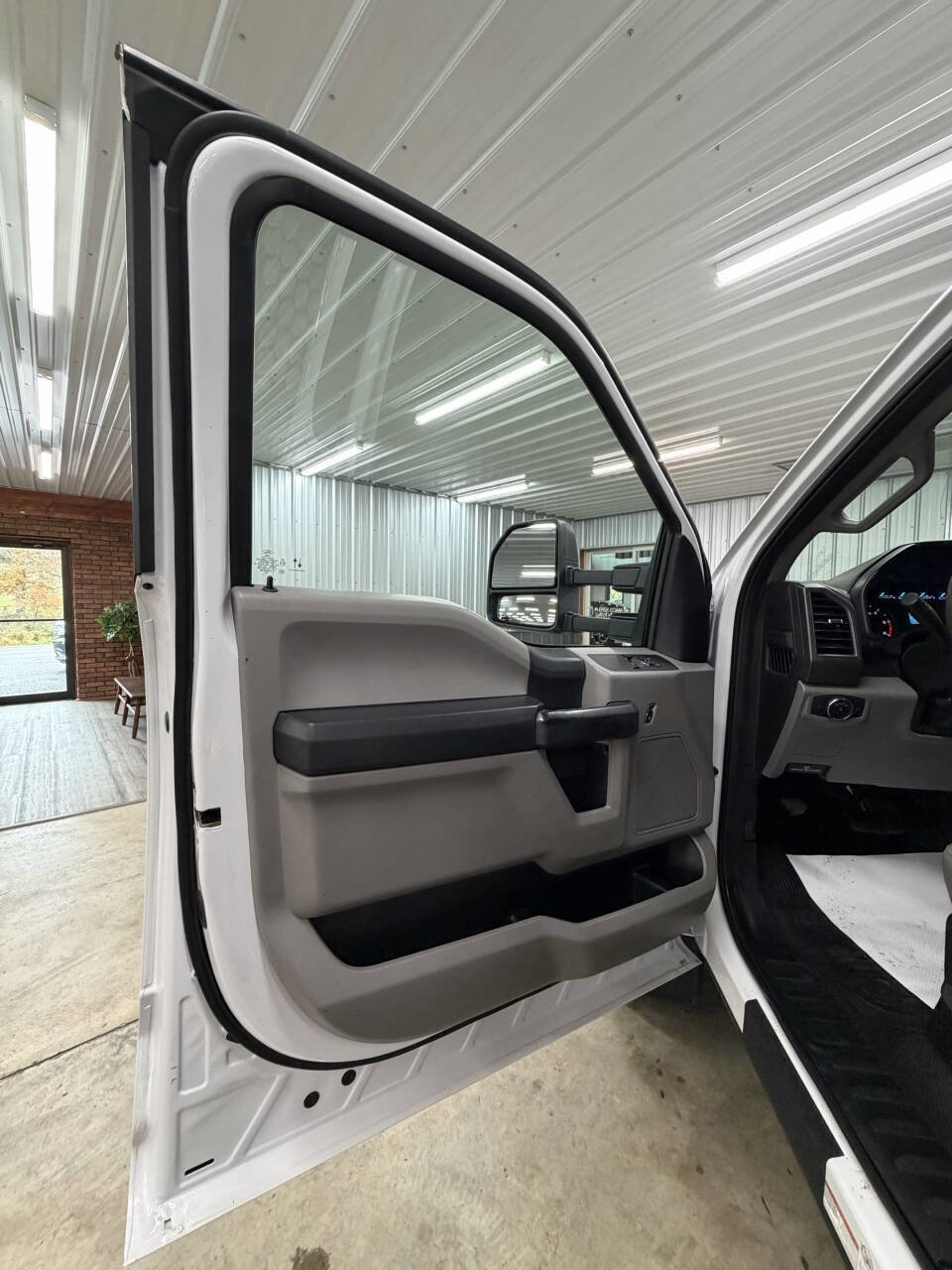 Used 2020 Ford F450 XL w/ Power Equipment Group image 41