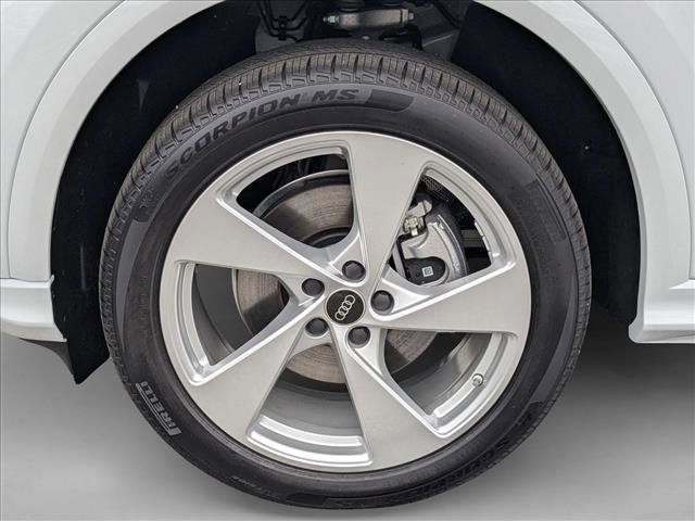 New 2025 Audi Q5 Premium Plus image 9