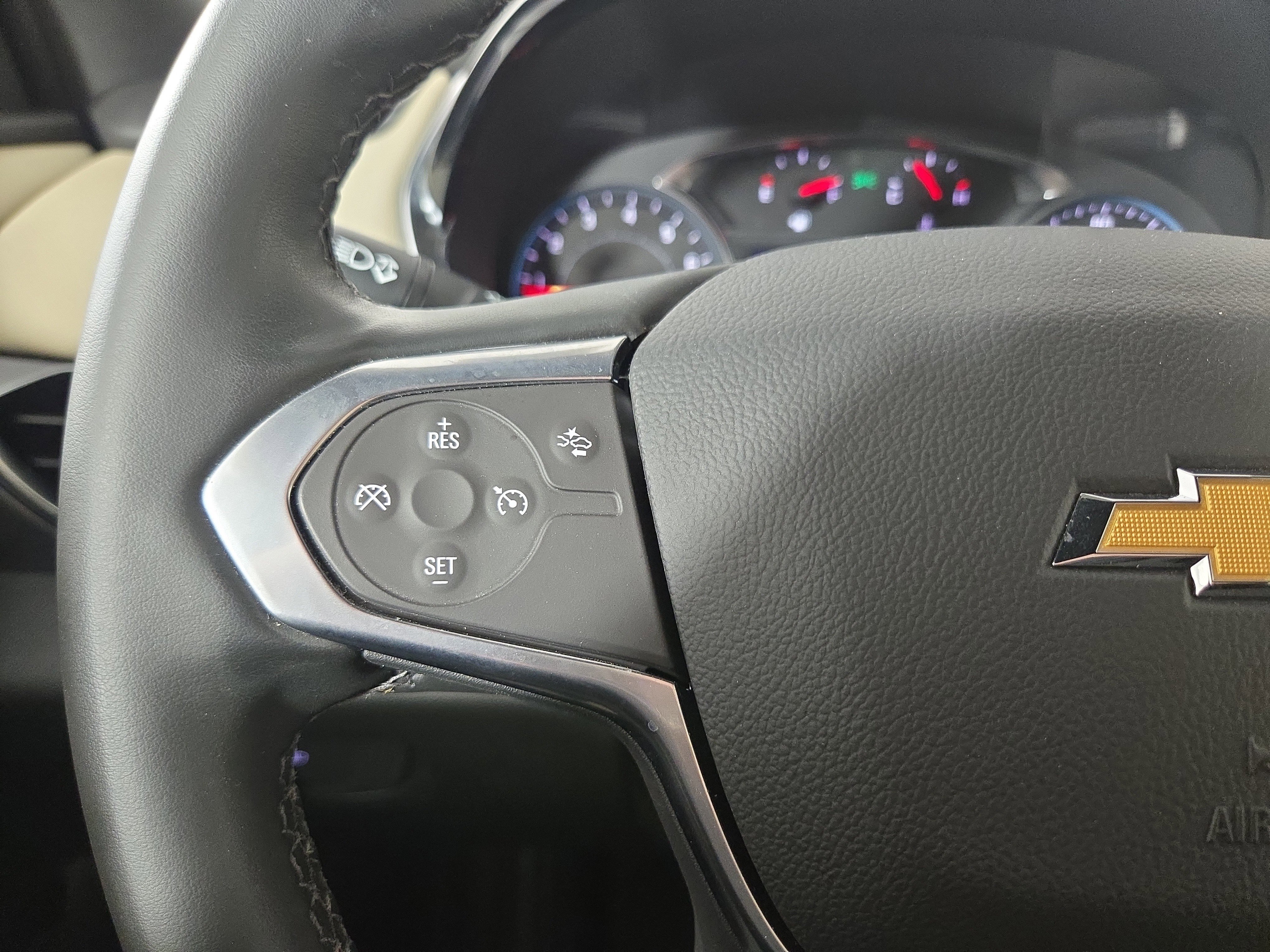 Certified 2023 Chevrolet Traverse LT image 16