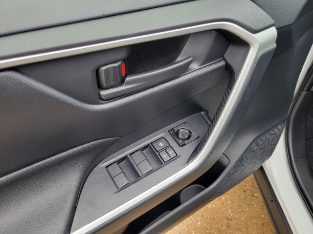 Used 2025 Toyota RAV4 LE image 14