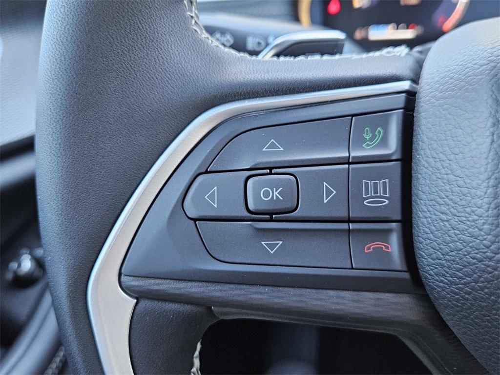 New 2025 Jeep Grand Cherokee Altitude image 22