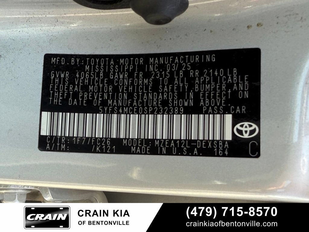 Used 2025 Toyota Corolla SE FWD image 33