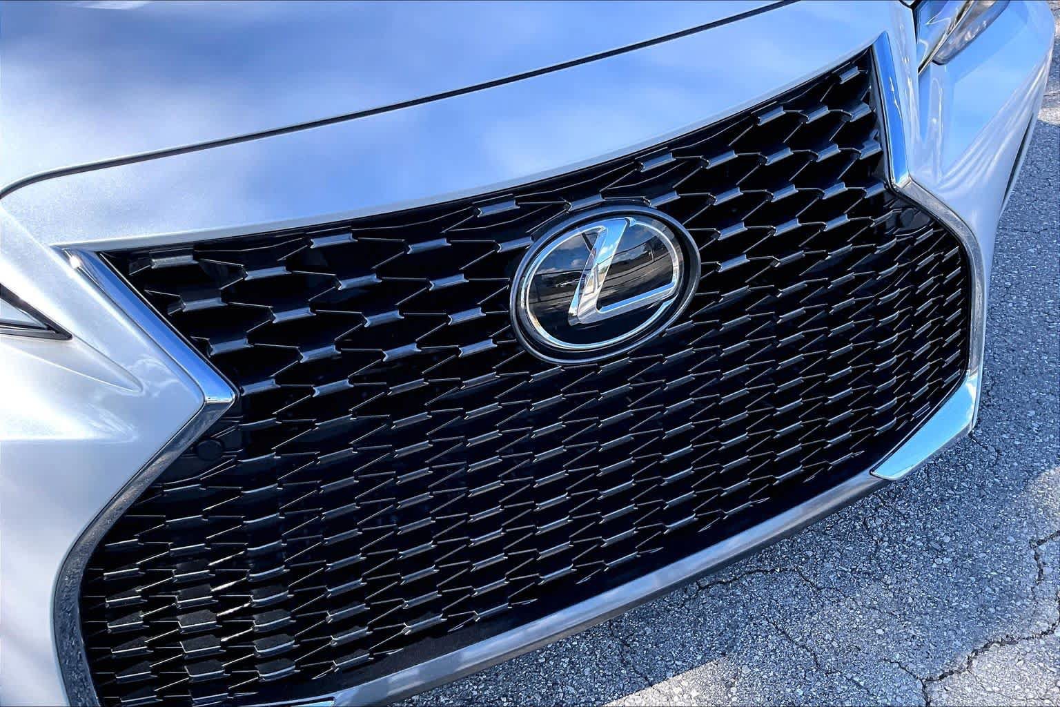 Used 2025 Lexus IS 300 w/ Premium Package RWD image 30