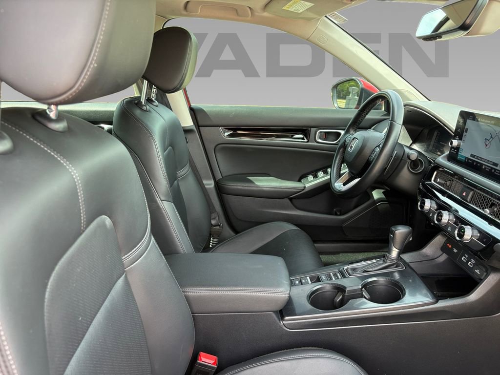 Used 2023 Honda Civic Touring image 9