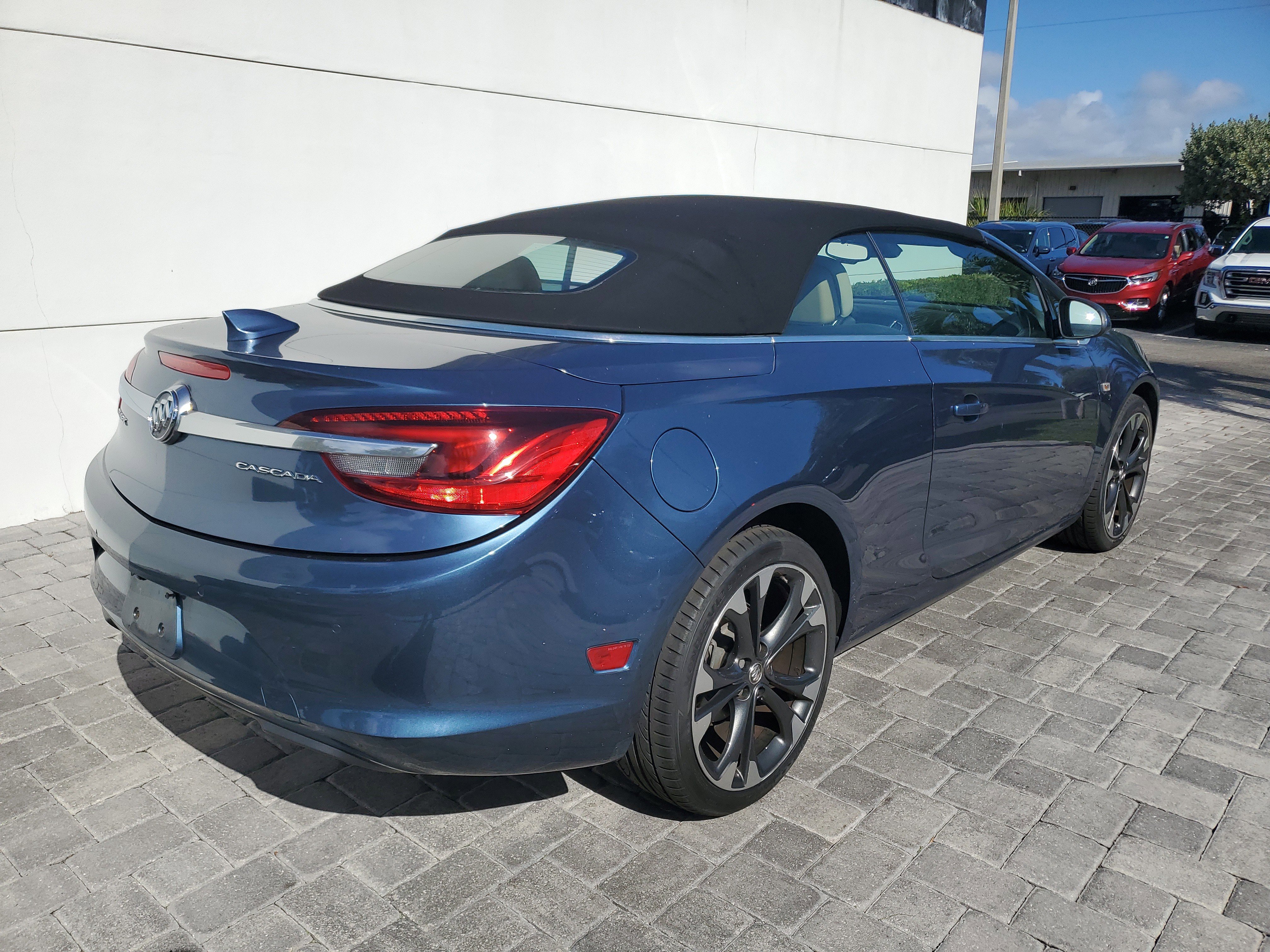 Used 2016 Buick Cascada Premium image 5
