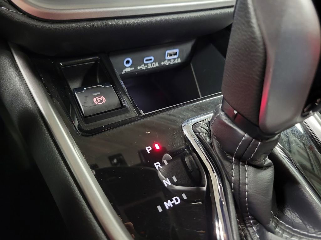 Used 2025 Subaru Outback Limited image 16