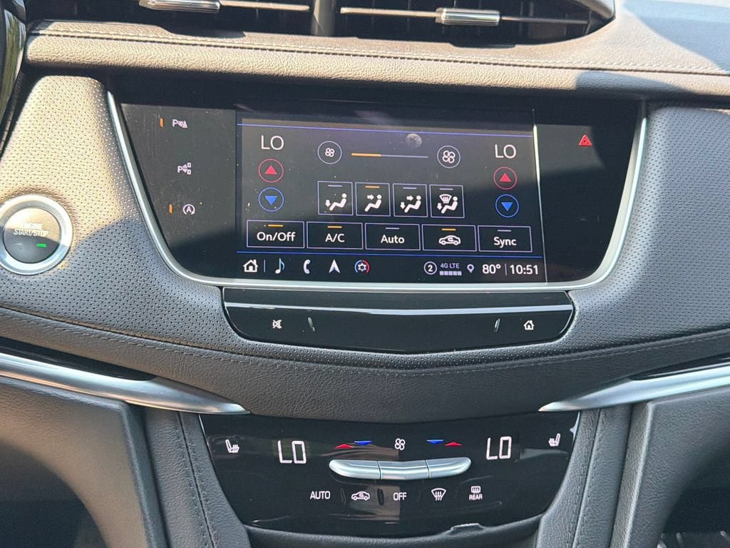 Certified 2025 Cadillac XT5 Premium Luxury w/ Technology Package AWD/4WD image 11