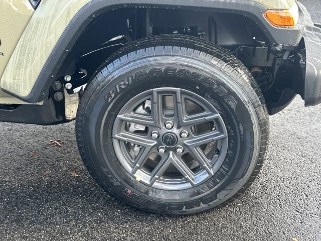 New 2026 Jeep Gladiator Sport image 12