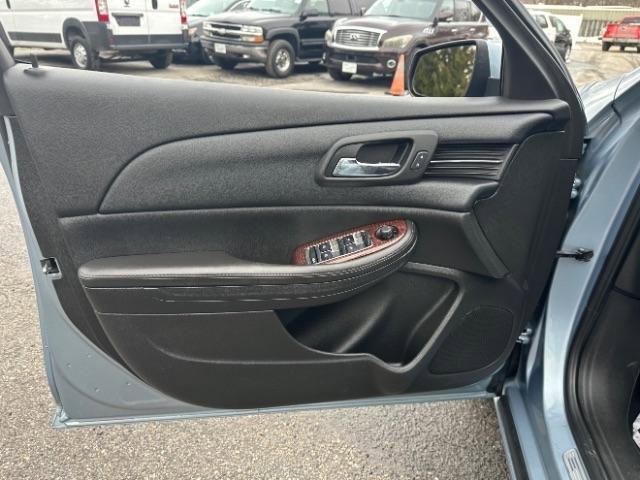 Used 2013 Chevrolet Malibu LTZ image 15