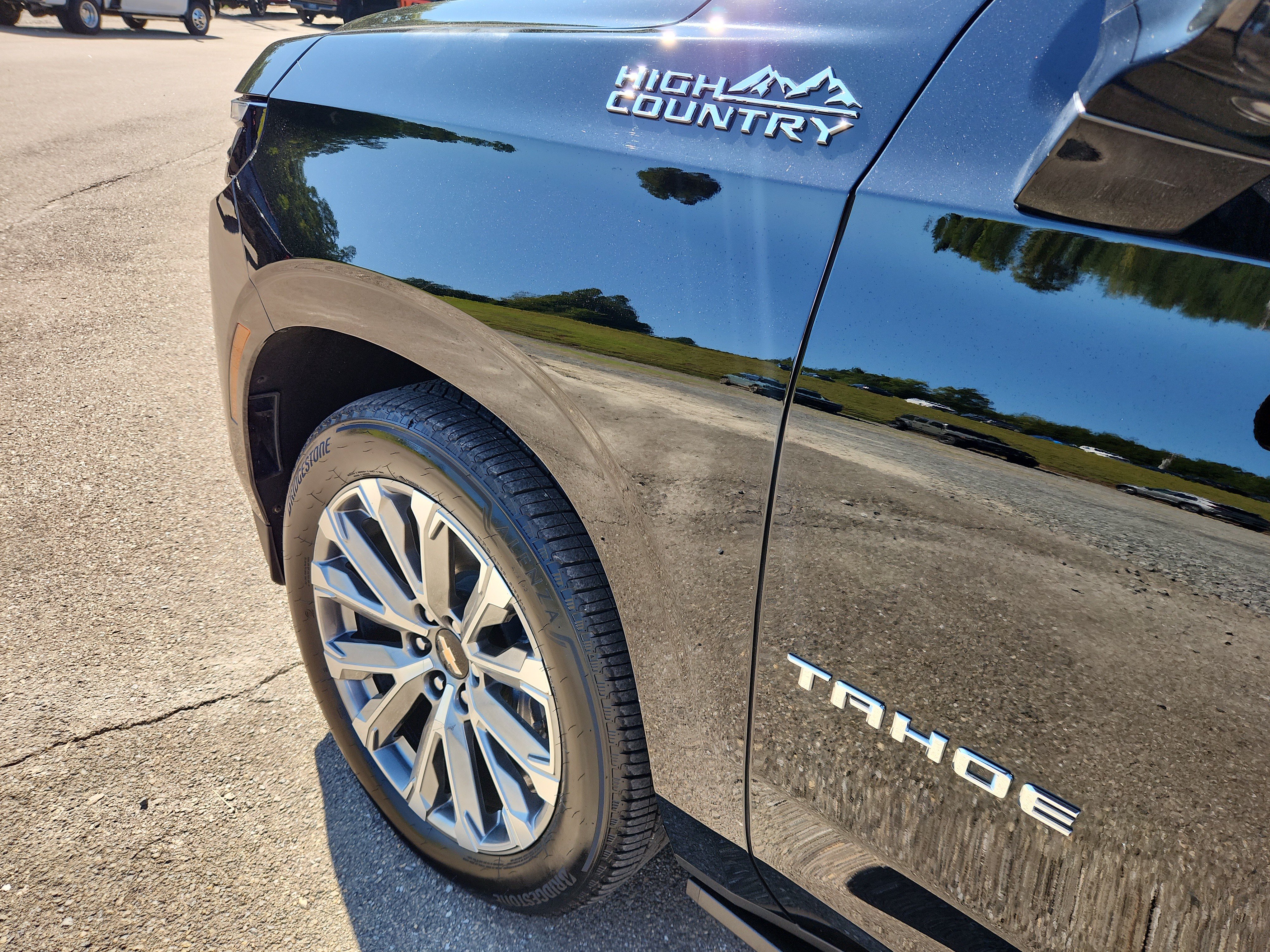 Used 2025 Chevrolet Tahoe High Country AWD/4WD image 62