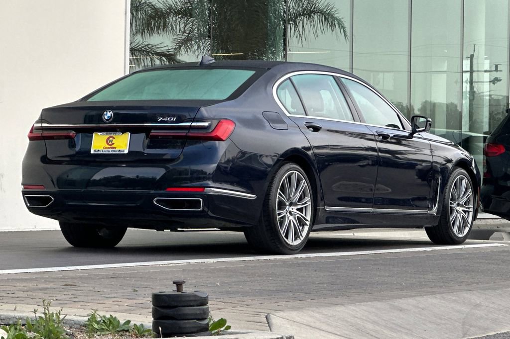 Used 2020 BMW 740i w/ Premium Package RWD video 3