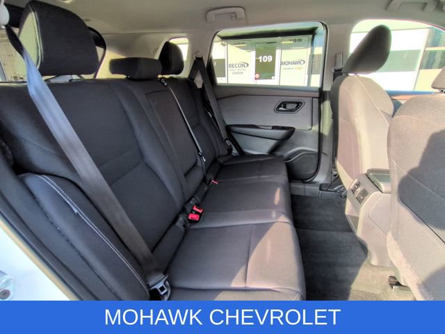 Used 2023 Nissan Rogue S image 26