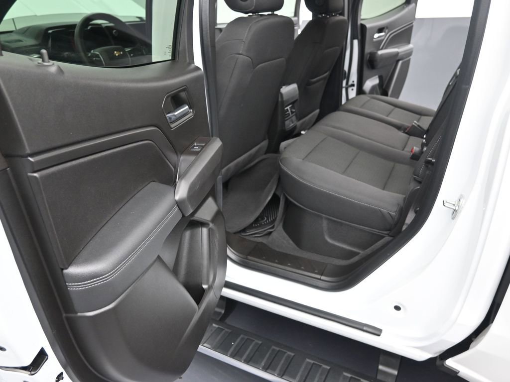 Used 2024 Chevrolet Colorado LT w/ LT Convenience Package image 17