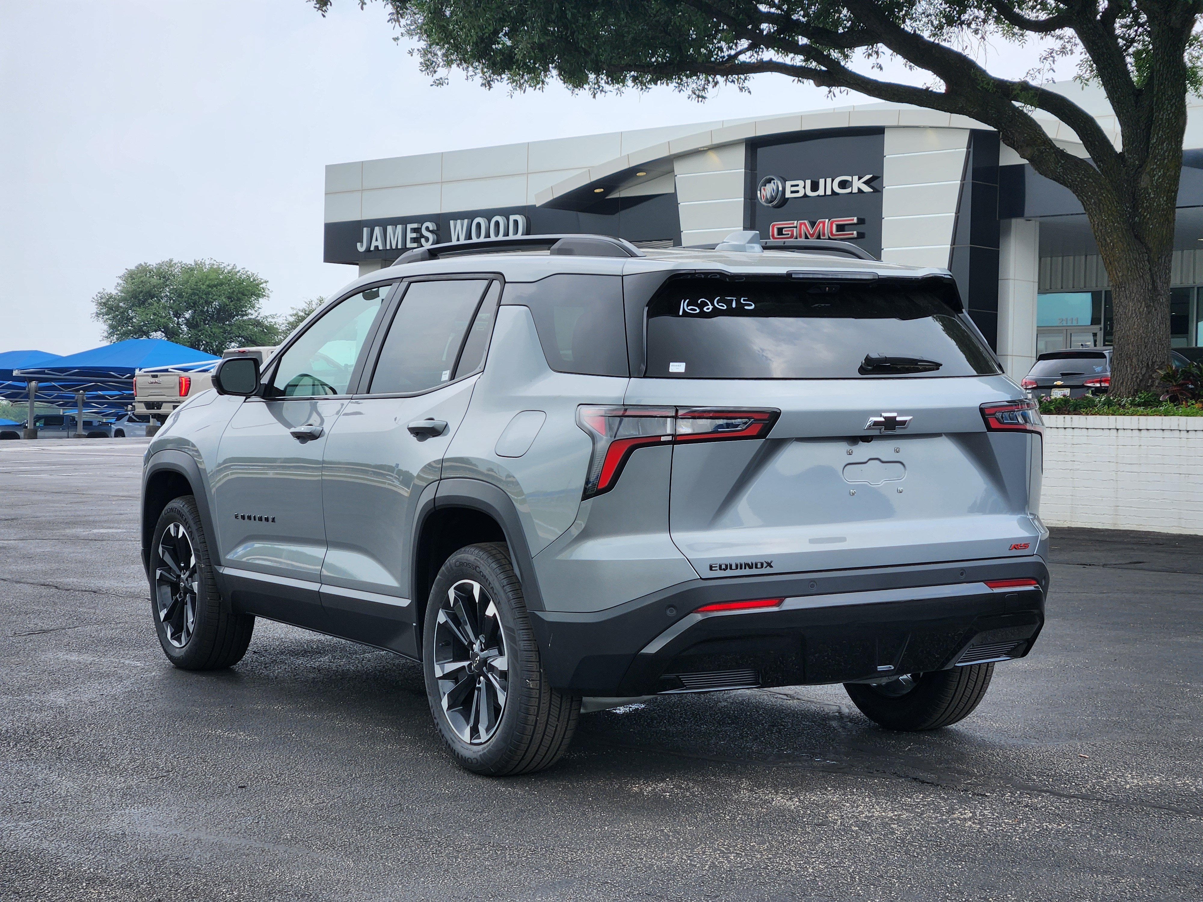 New 2026 Chevrolet Equinox RS w/ Convenience Package III FWD image 3