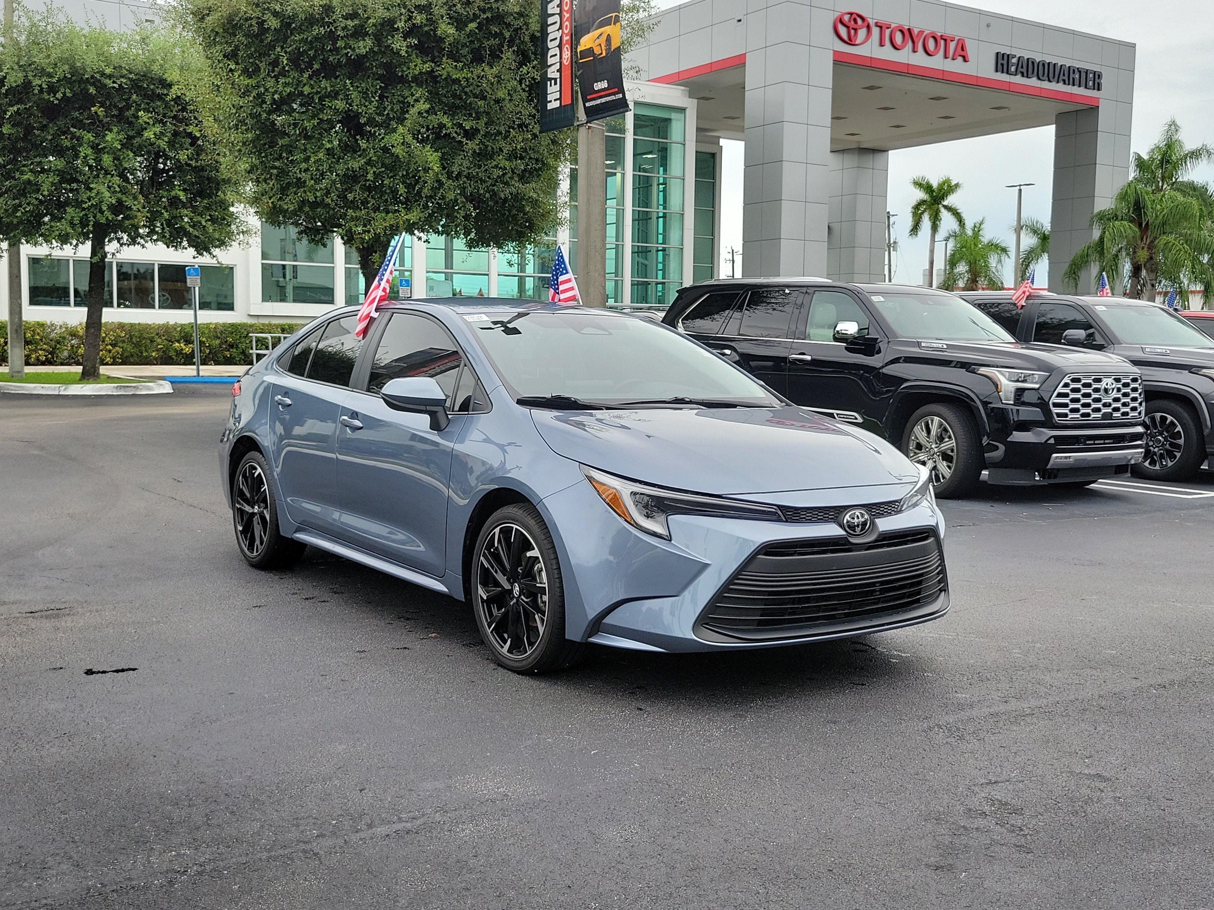 Used 2026 Toyota Corolla LE FWD image 2