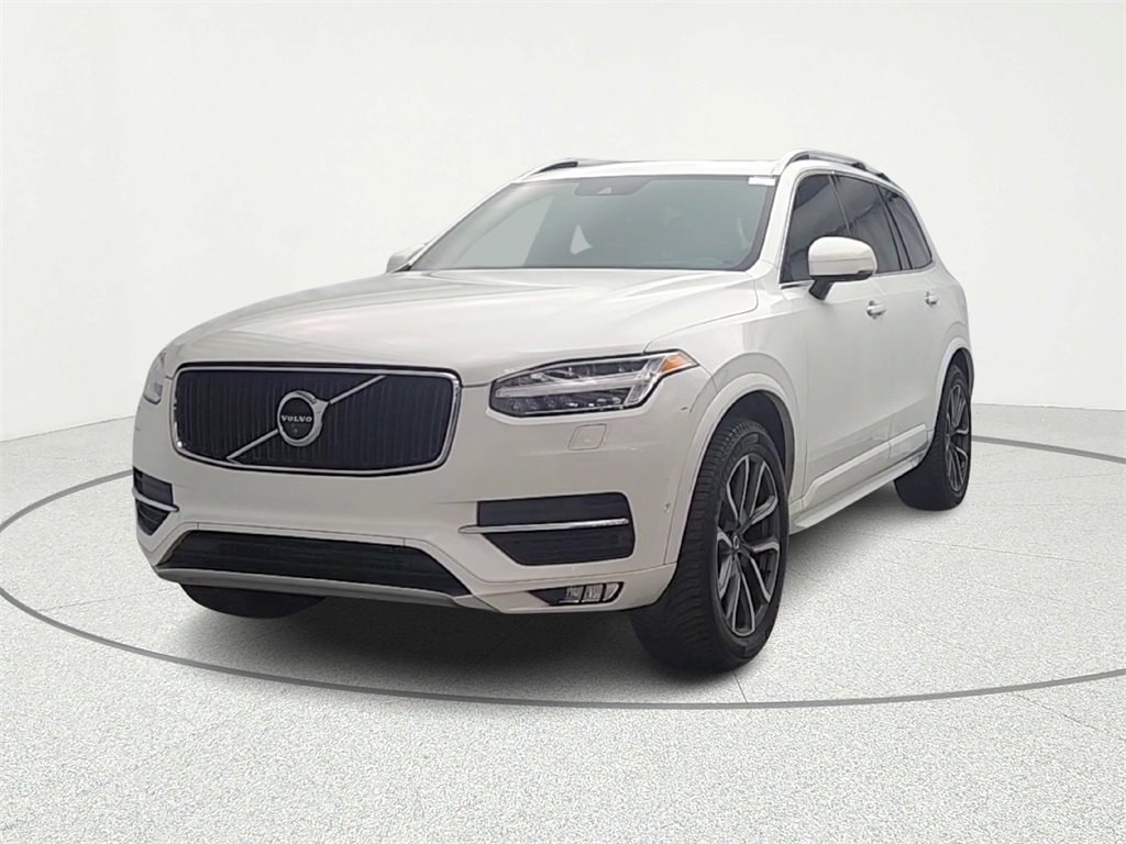 Used 2017 Volvo XC90 T6 Momentum w/ Vision Package image 2